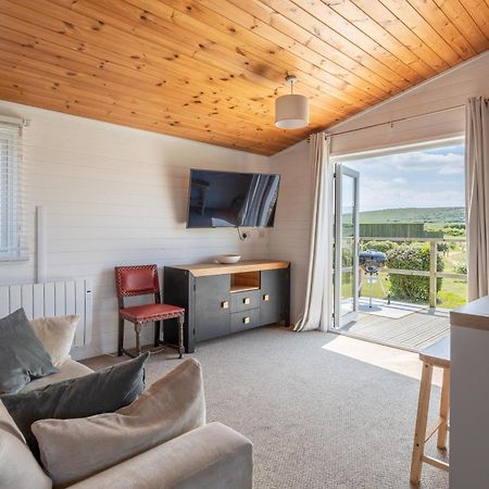 West Chalet At Tapnell Farm Ярмът Екстериор снимка